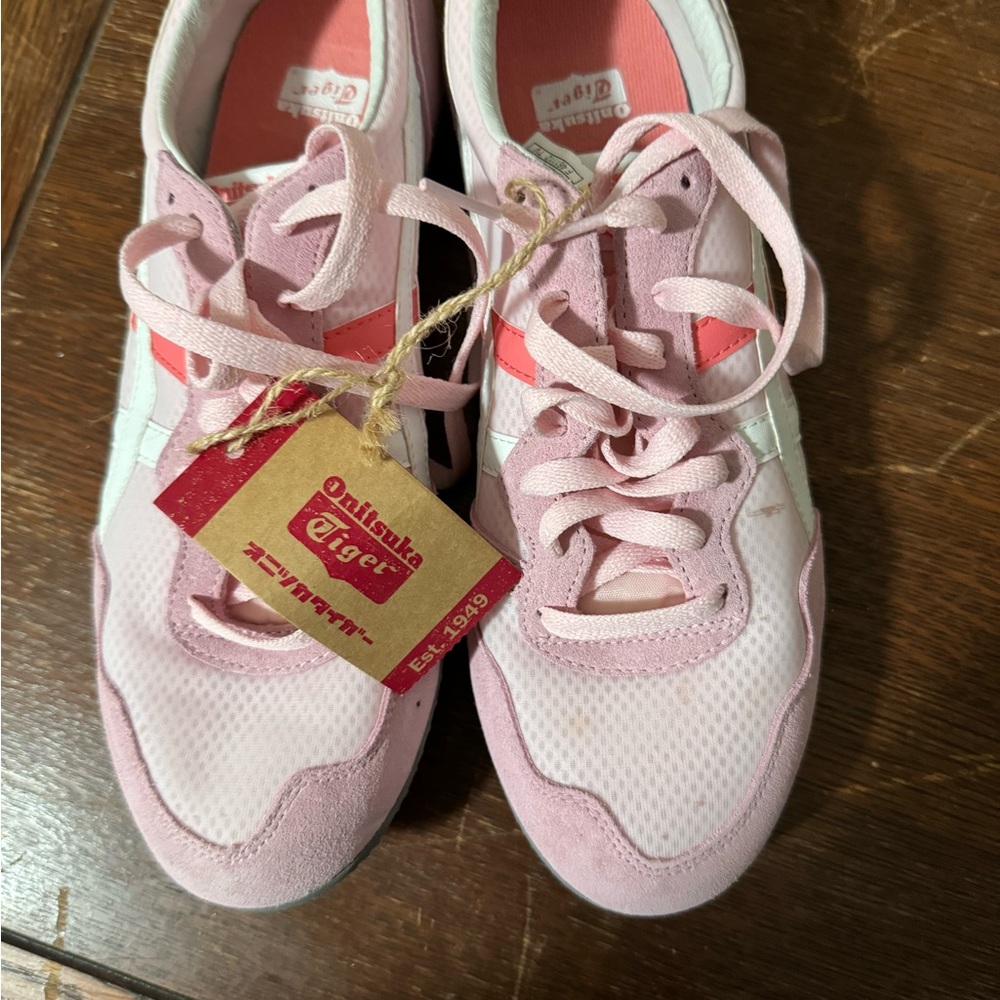 Tiger pink sneakers
